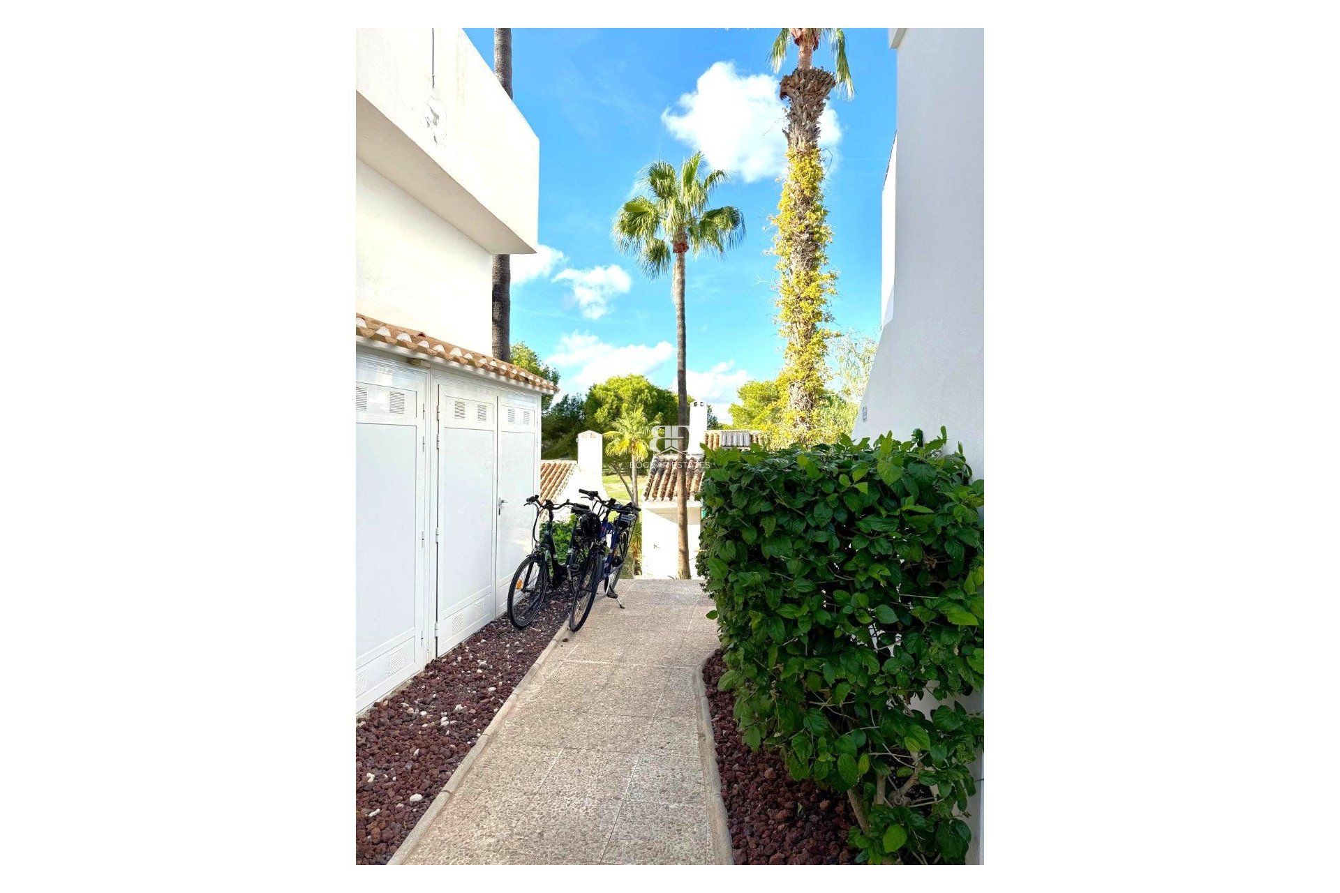 Herverkoop - Villa -
Villamartín