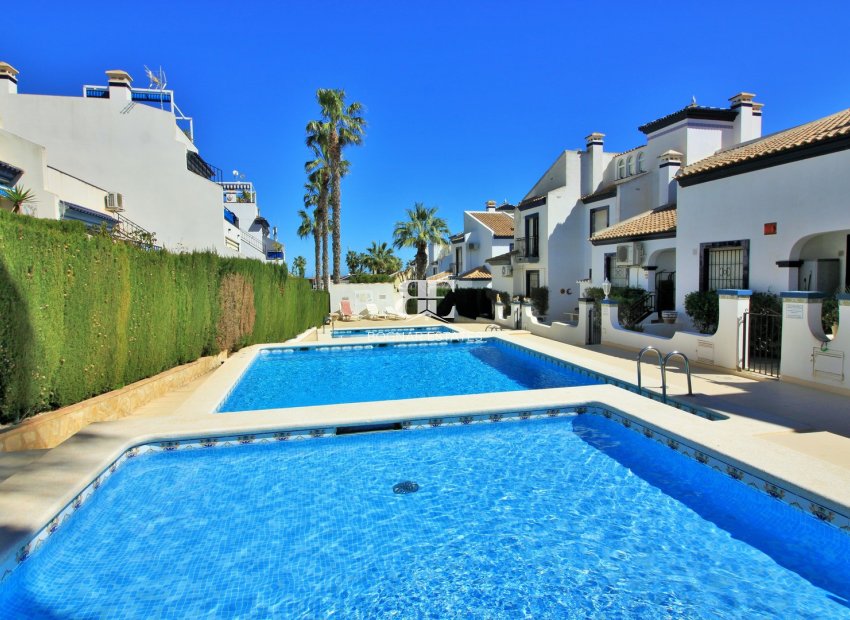 Herverkoop - Villa -
Villamartín