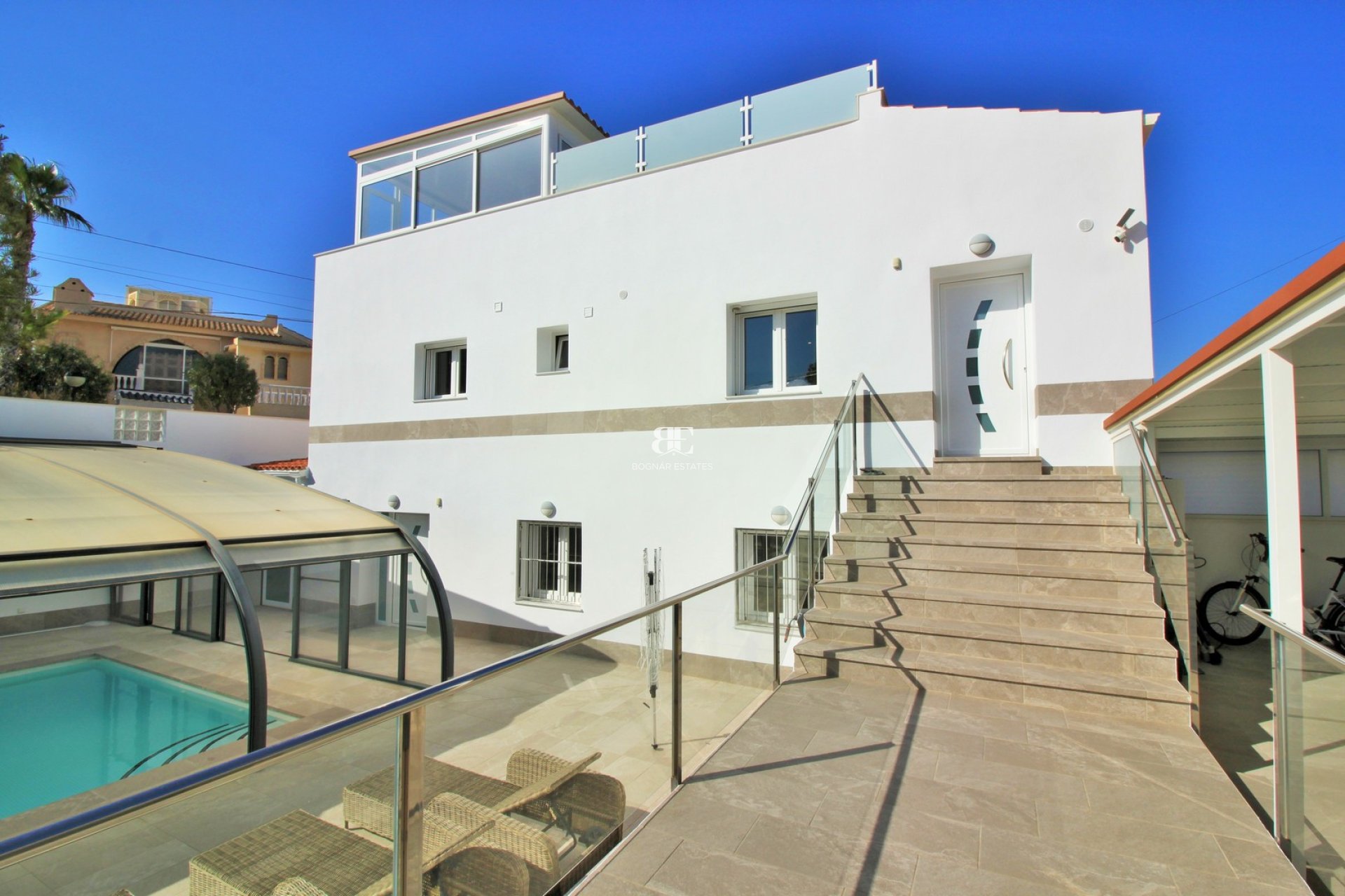 Herverkoop - Villa -
Villamartín