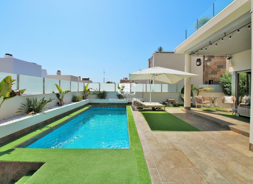 Herverkoop - Villa -
Villamartín