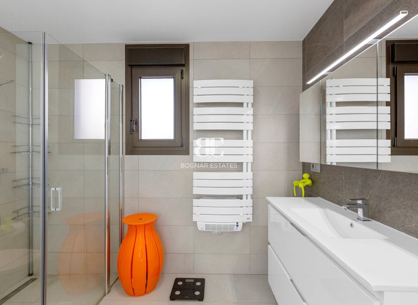 Herverkoop - Villa -
Vistabella Golf