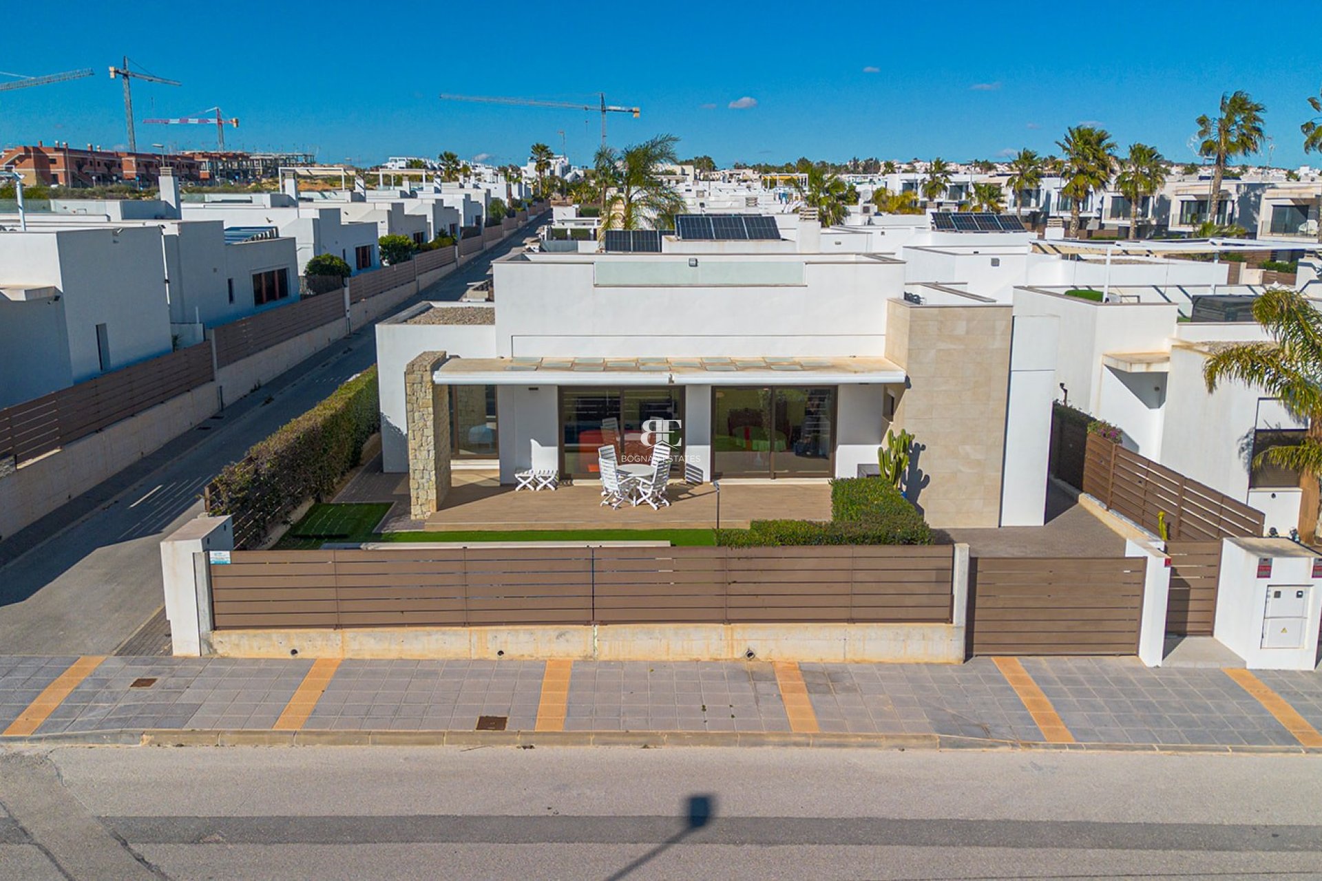Herverkoop - Villa -
Vistabella Golf