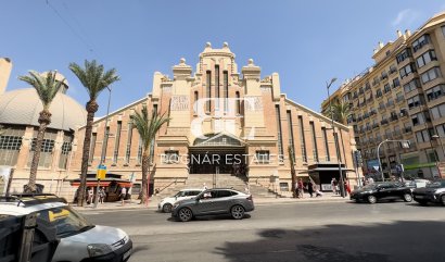 Kommerziell - Wiederverkauf - Alicante - - Centro  -