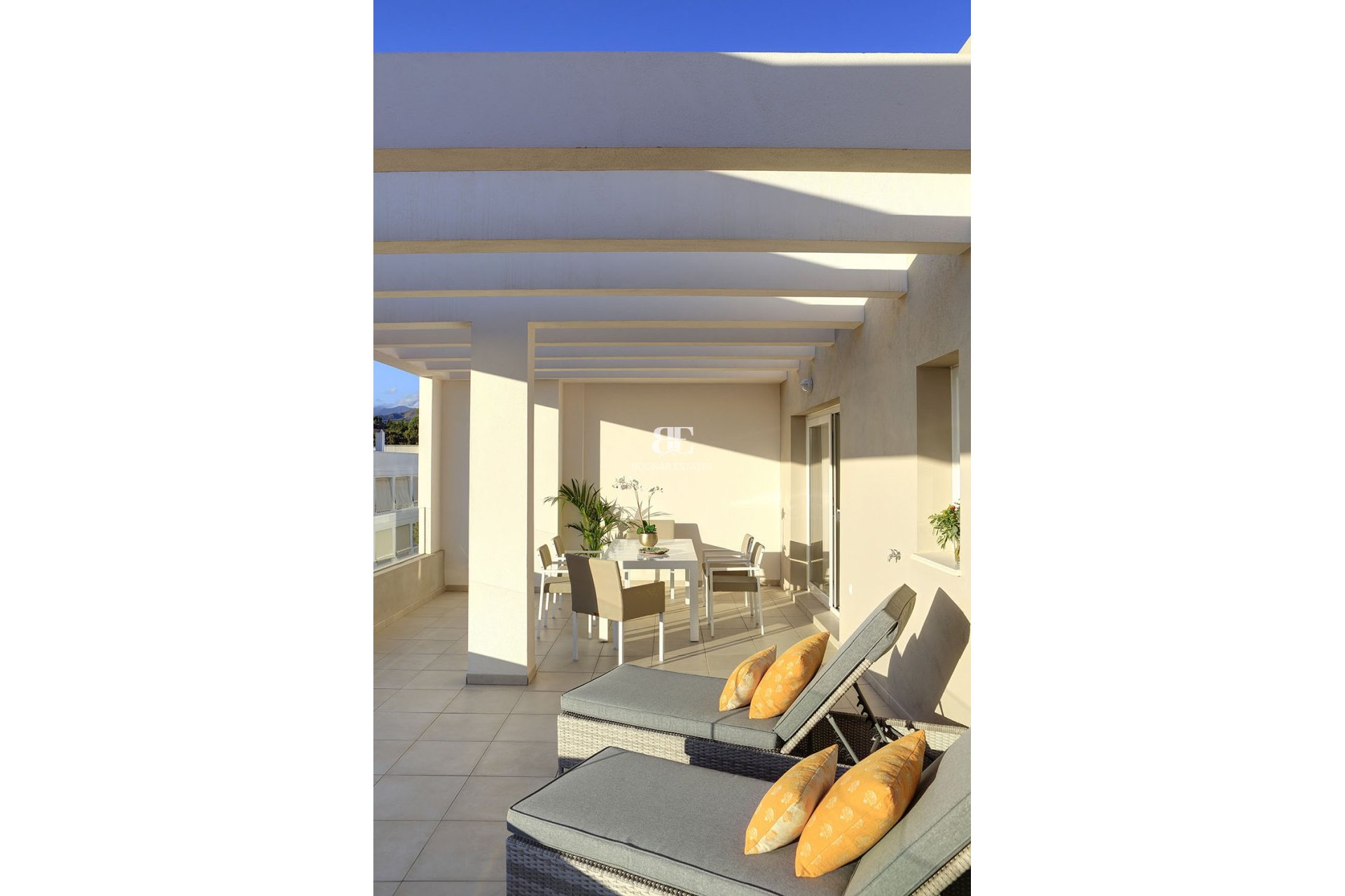 Neubau - apartment -
Marbella