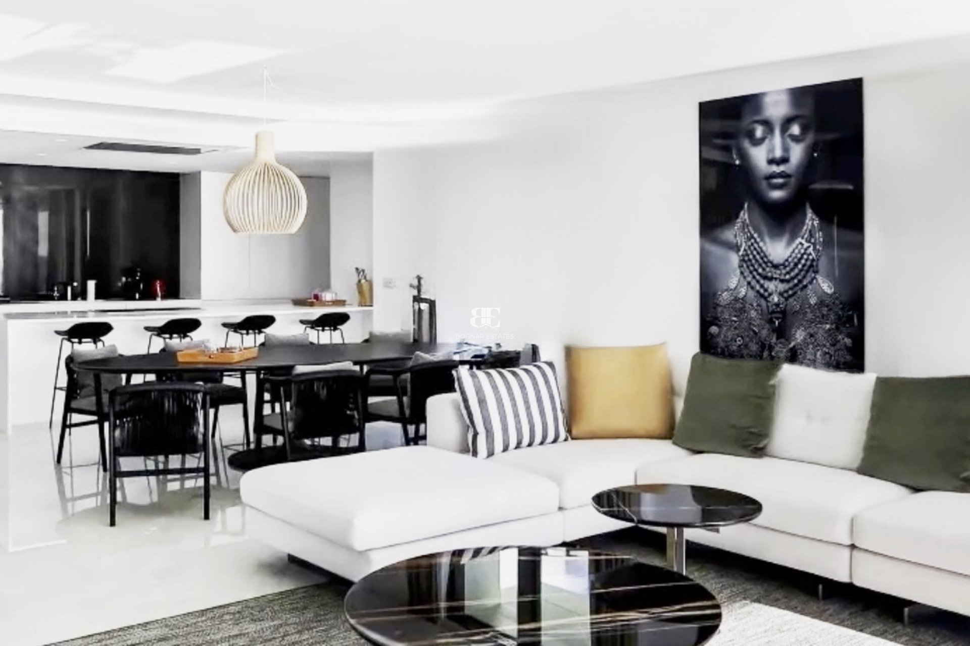 Neubau - apartment -
Relleu