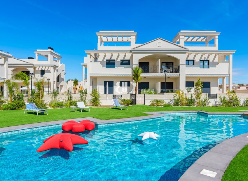 Neubau - apartment -
Rojales