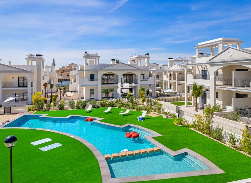 Neubau - apartment -
Rojales