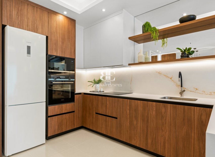 Neubau - apartment -
Rojales