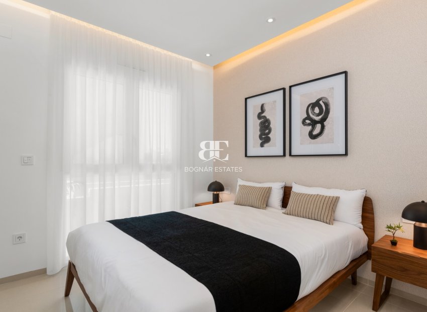 Neubau - apartment -
Rojales