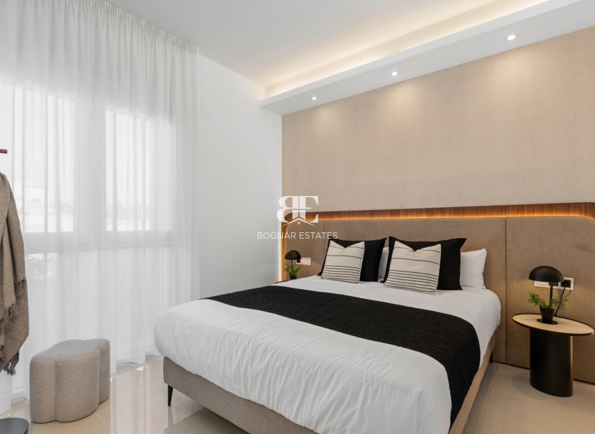 Neubau - apartment -
Rojales