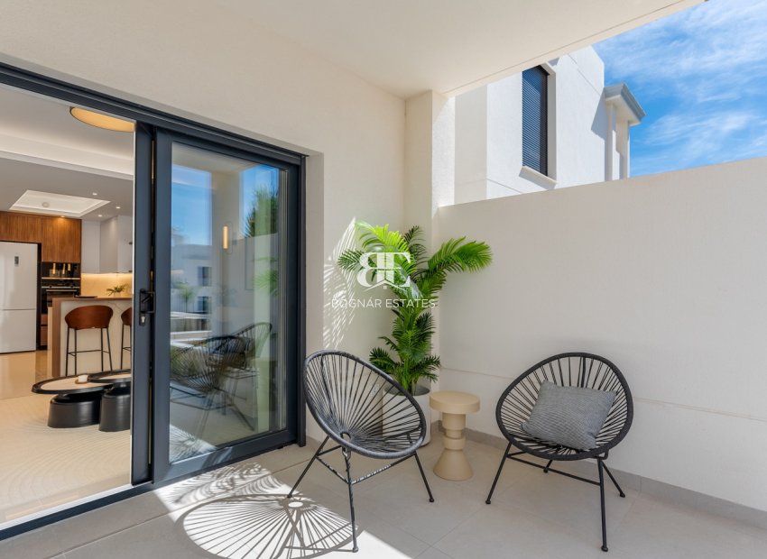 Neubau - apartment -
Rojales