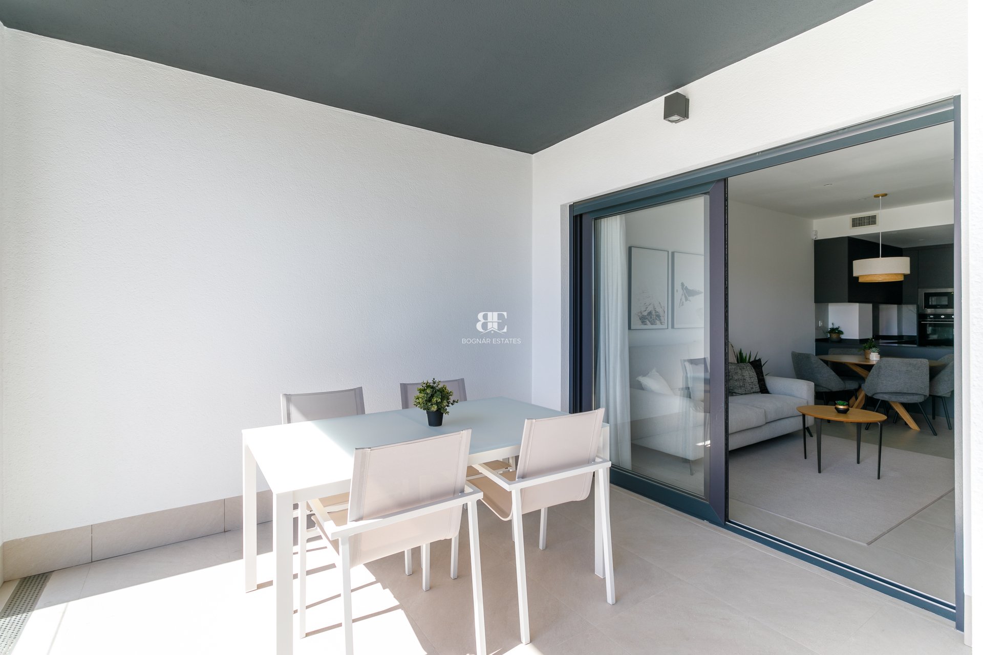 Neubau - apartment -
Torrevieja