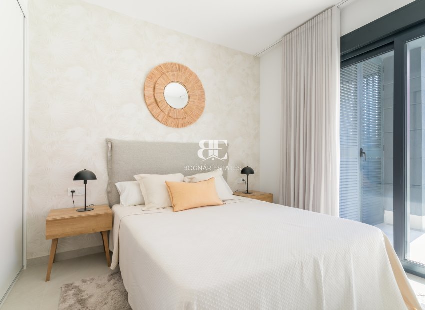 Neubau - apartment -
Torrevieja