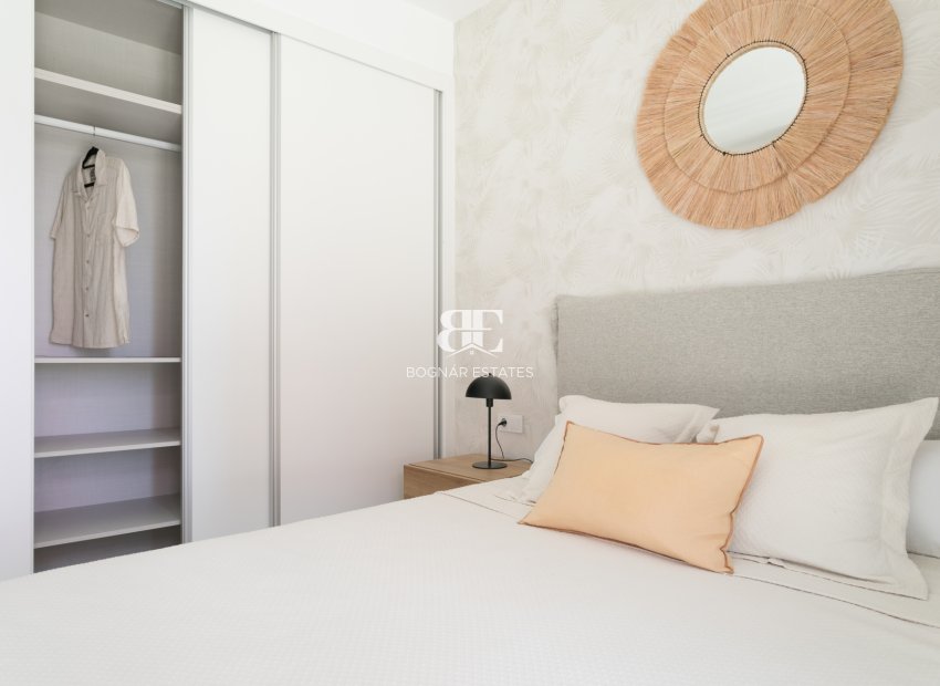Neubau - apartment -
Torrevieja