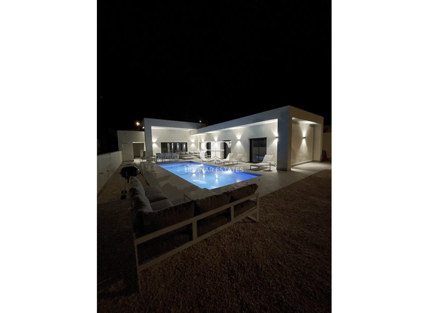 Neubau - detached -
La Romana