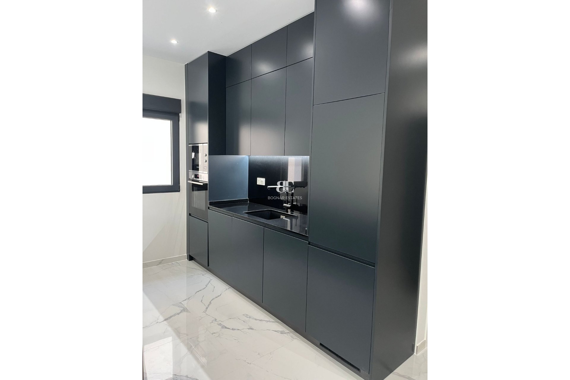 Neubau - detached -
La Romana