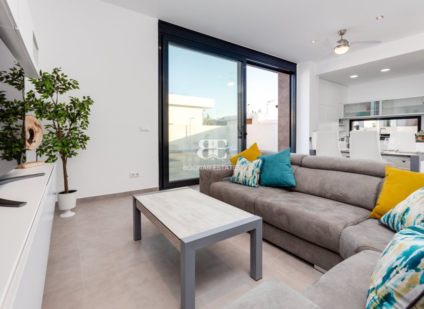 Neubau - detached -
Pilar de la Horadada