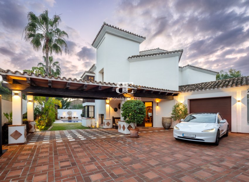 Neubau - Villa -
Benahavís