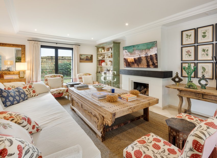 Neubau - Villa -
Benahavís