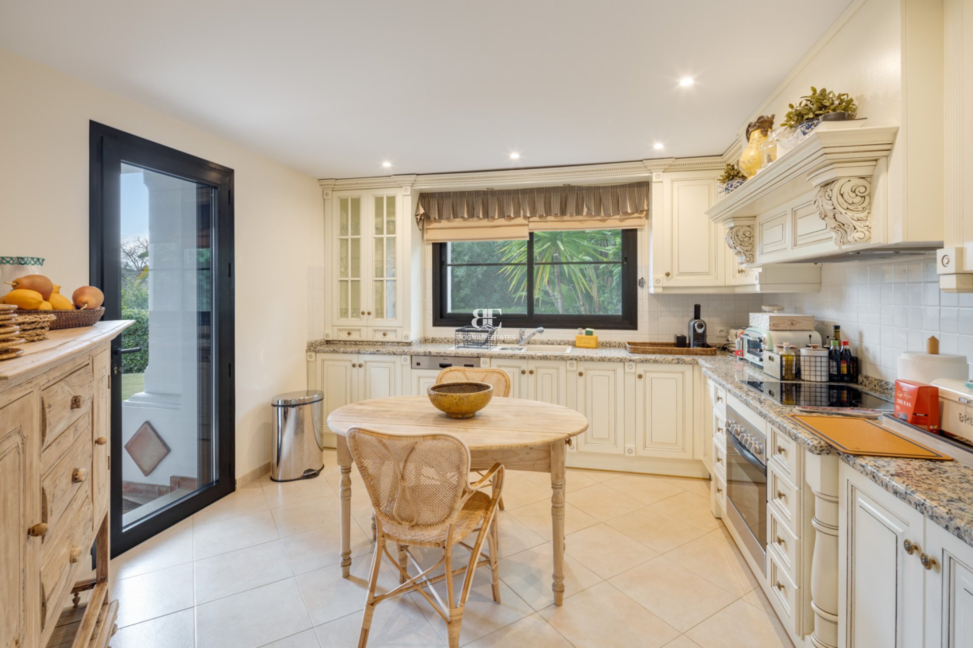 Neubau - Villa -
Benahavís