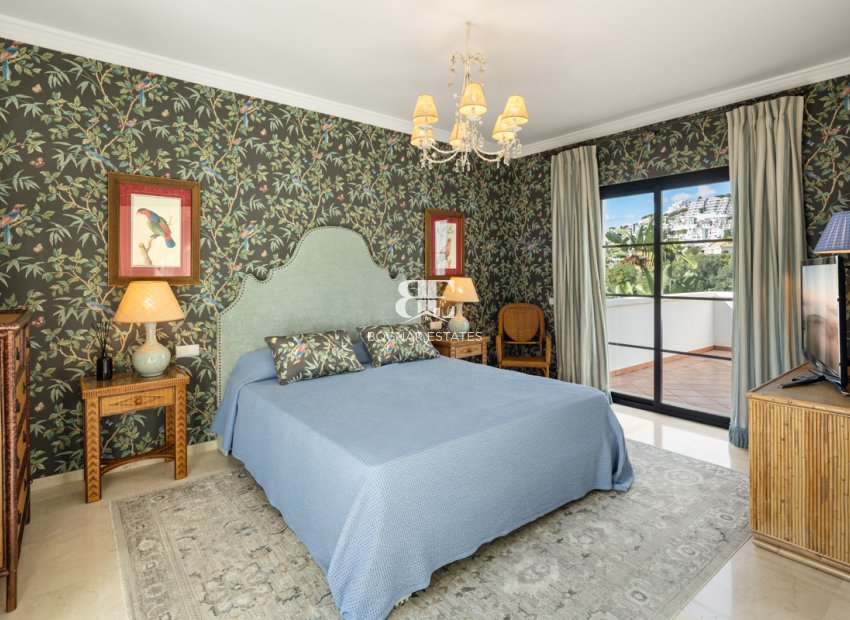 Neubau - Villa -
Benahavís