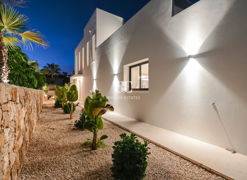 Neubau - Villa -
Benissa