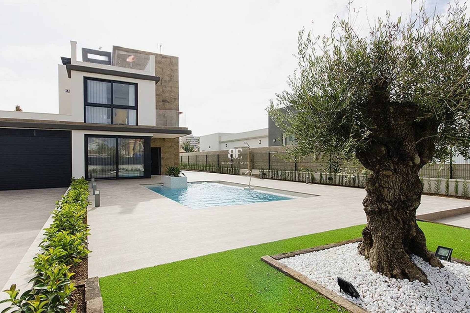 Neubau - Villa -
Dehesa de Campoamor