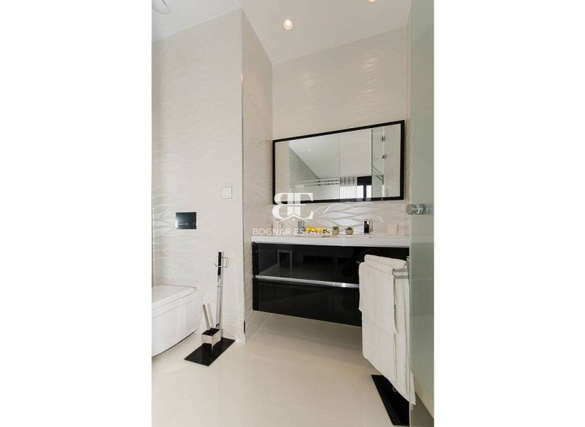 Neubau - Villa -
Dehesa de Campoamor