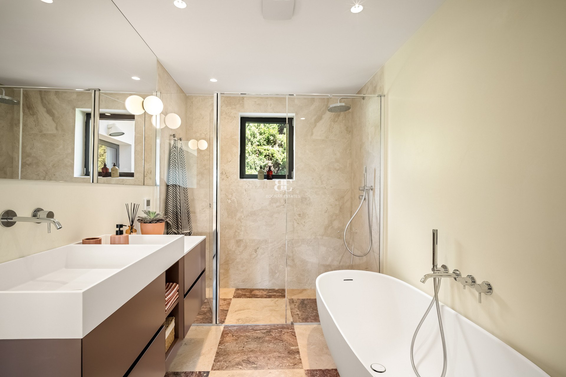 Neubau - Villa -
Marbella