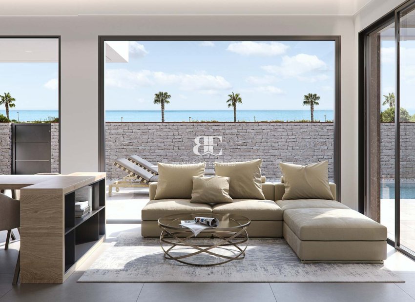 Neubau - Villa -
Pilar de la Horadada