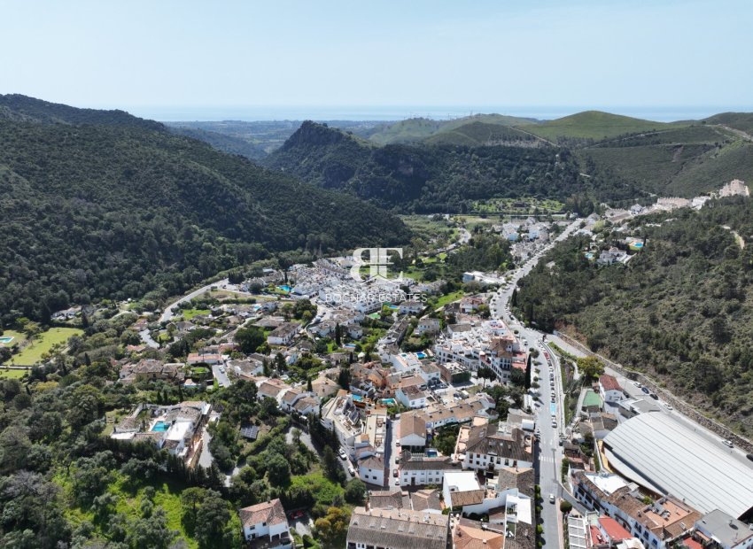 New Build - apartment -
Benahavís