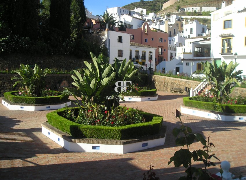 New Build - apartment -
Benahavís