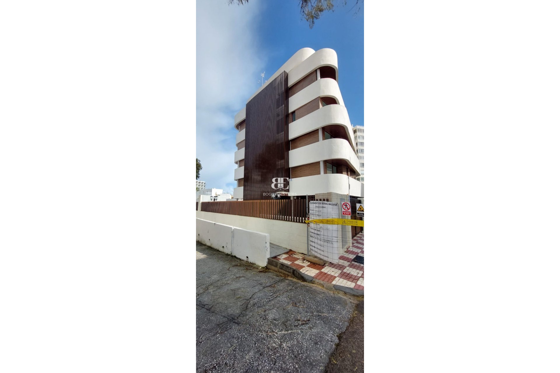 New Build - apartment -
Benalmádena