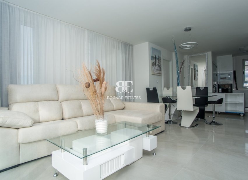 New Build - apartment -
La Cala