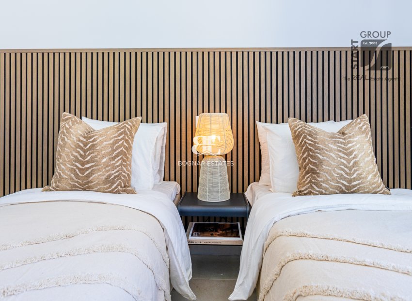 New Build - apartment -
Las Lagunas de Mijas