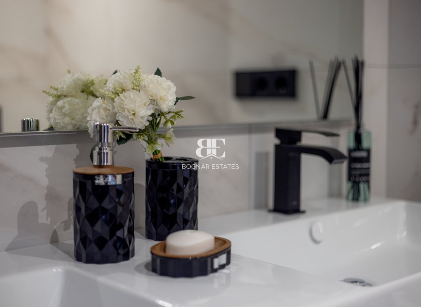 New Build - apartment -
Marbella