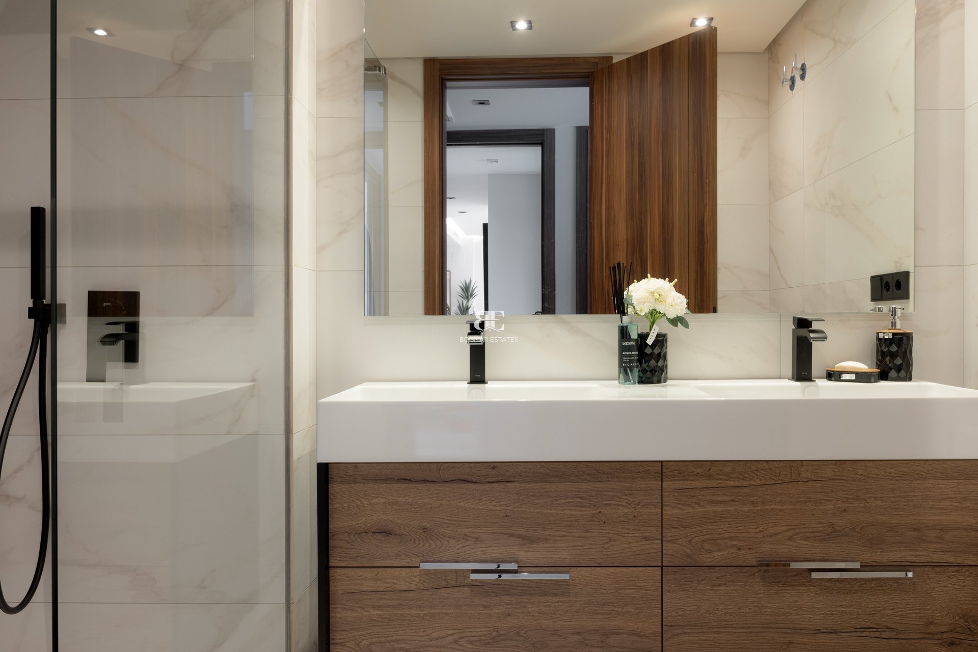 New Build - apartment -
Marbella