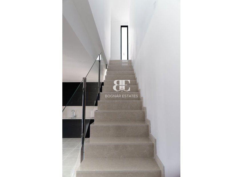 New Build - detached -
Polop