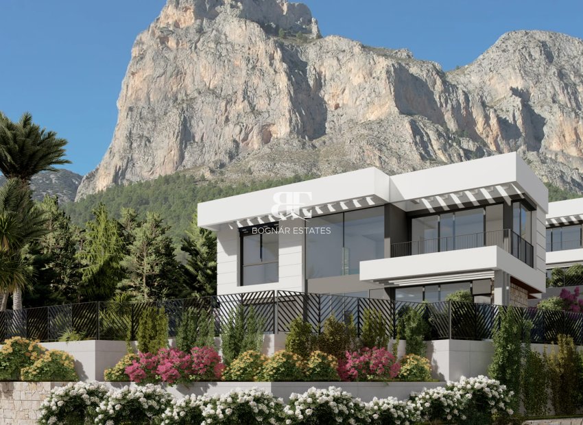 New Build - detached -
Polop