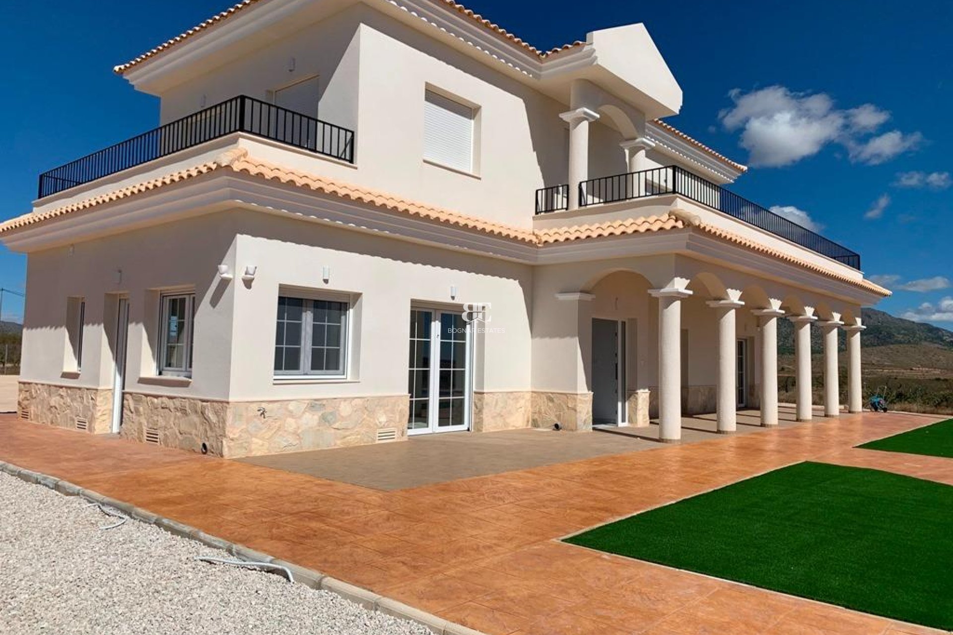 New Build - detached -
Prado