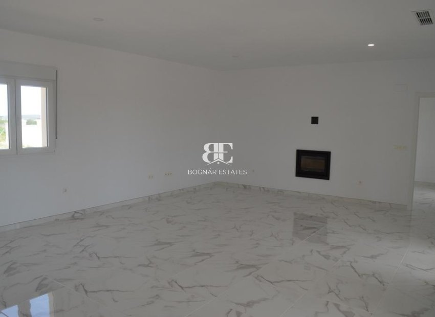 New Build - detached -
Prado