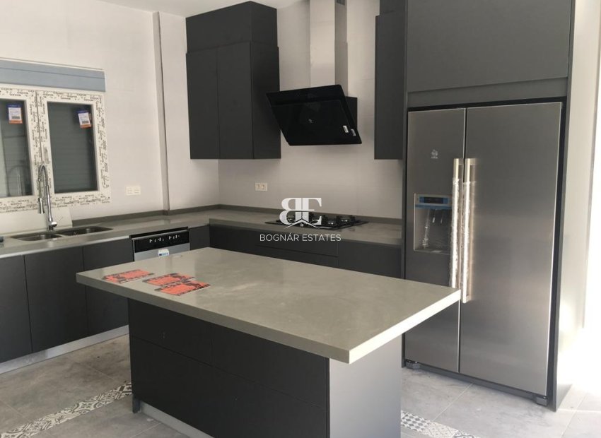 New Build - detached -
Prado