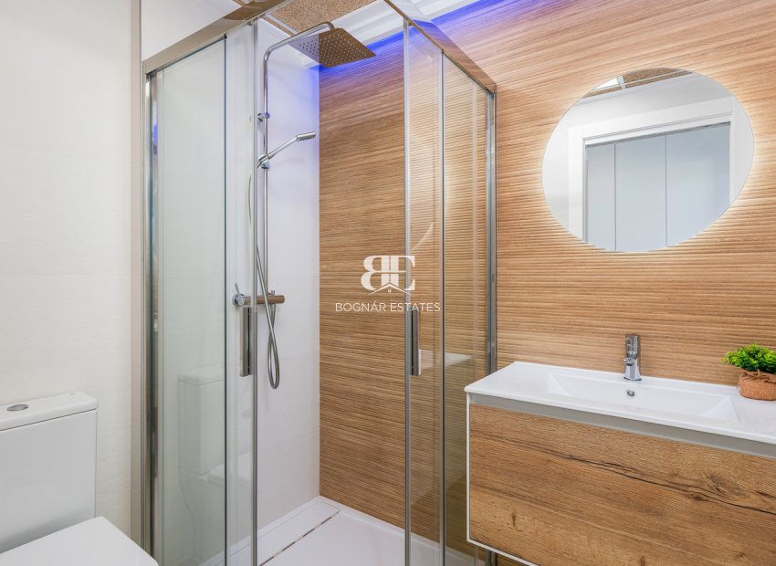 New Build - high-bungalow -
Torrevieja