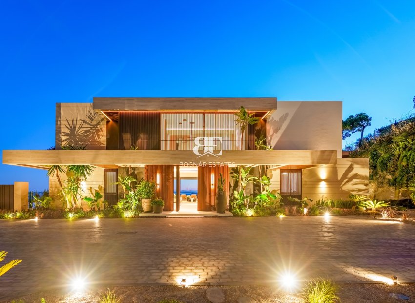 New Build - Villa -
Benahavís