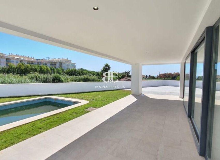 New Build - Villa -
Manilva