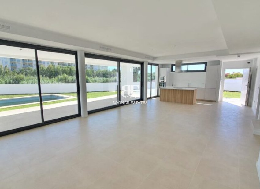 New Build - Villa -
Manilva