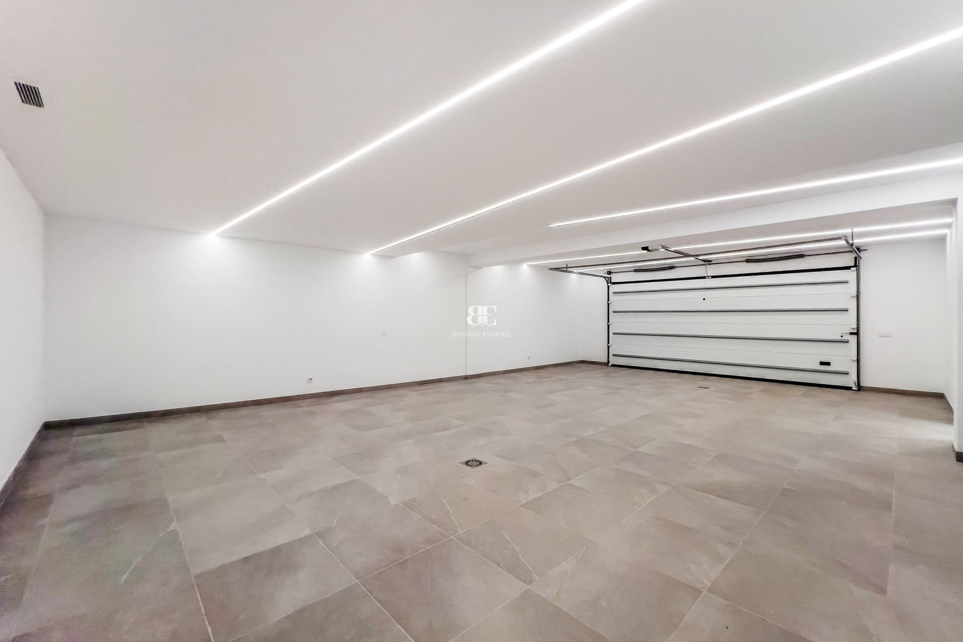 New Build - Villa -
Marbella