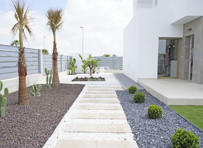 Nieuwbouw - detached -
Entrenaranjos