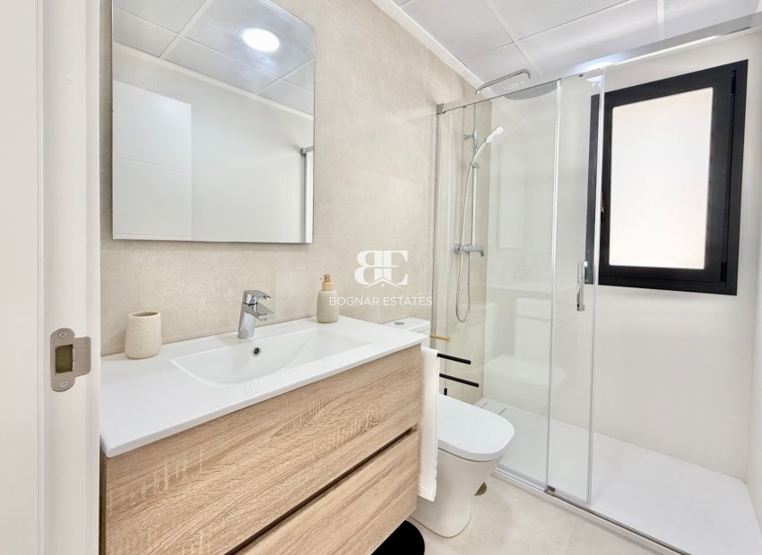 Nieuwbouw - high-bungalow -
Cox