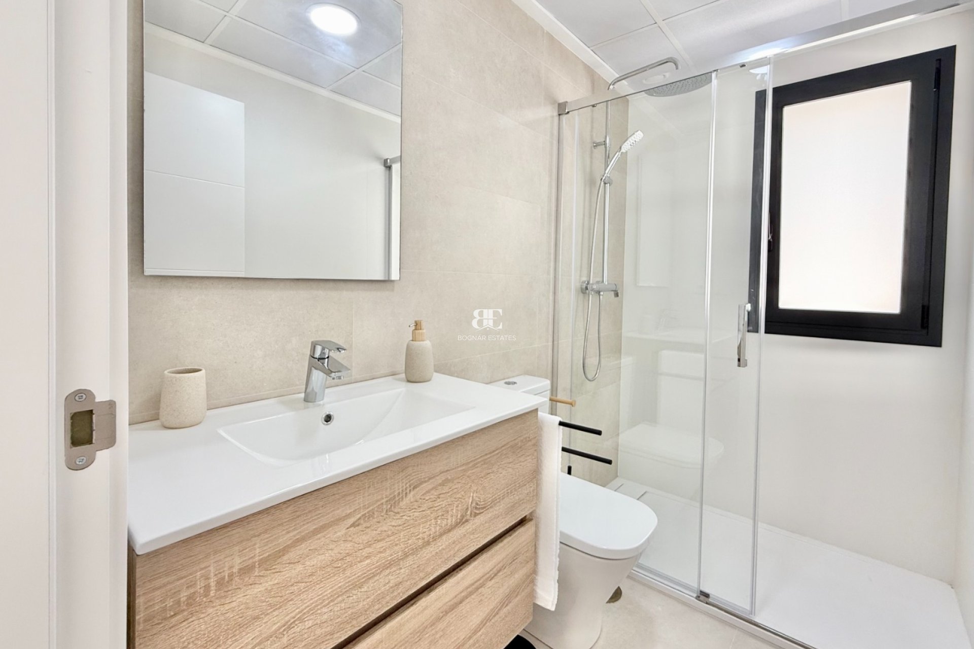 Nieuwbouw - high-bungalow -
Cox